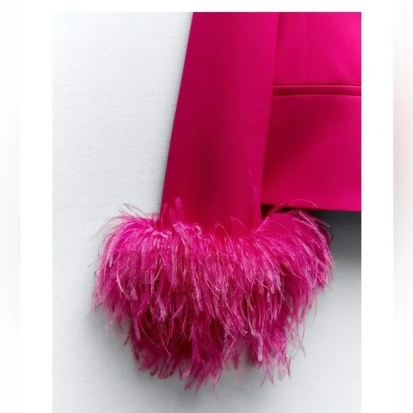 ZARA CROPPED FEATHER BLAZER BLOGGERS FAVORITE NWT - Picture 9 of 9
